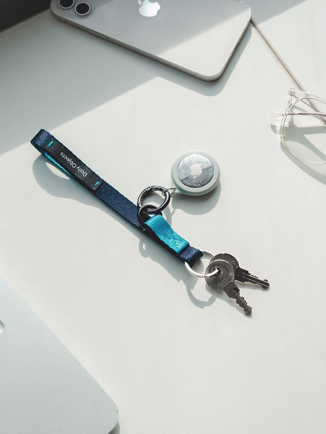 

DailyObjects Blue Trailer Key Ring