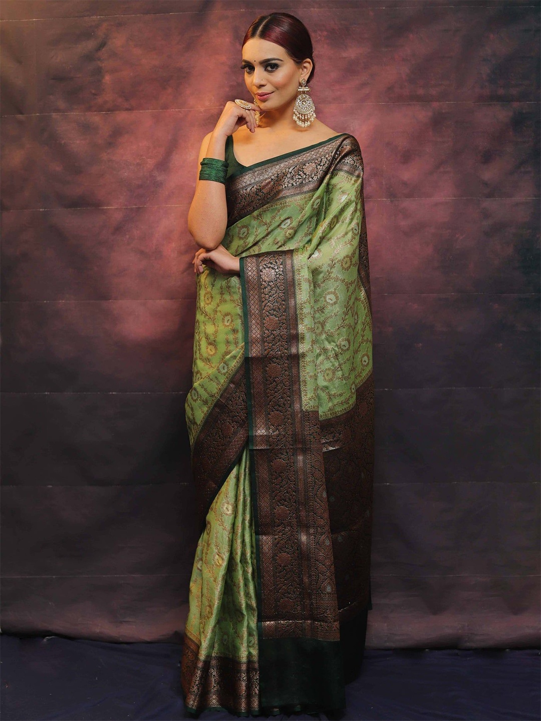 

Krimmple Woven Design Zari Indie Florals Saree, Green