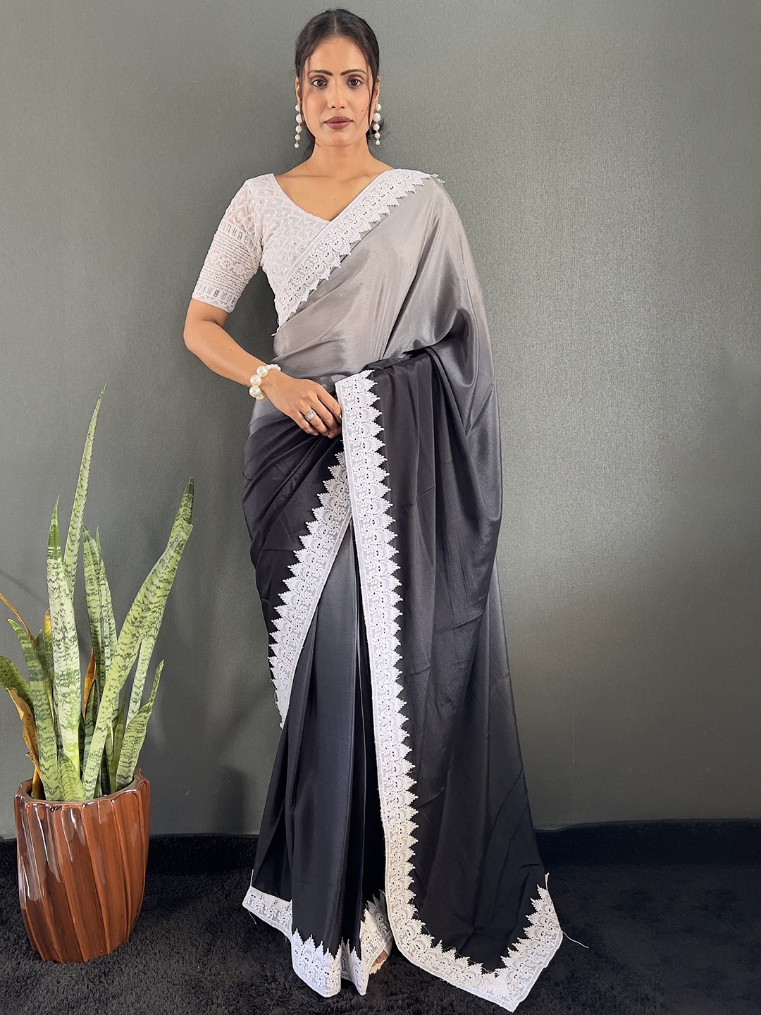 

LADY SHOPI Ombre Embroidered Pure Chiffon Saree, Grey