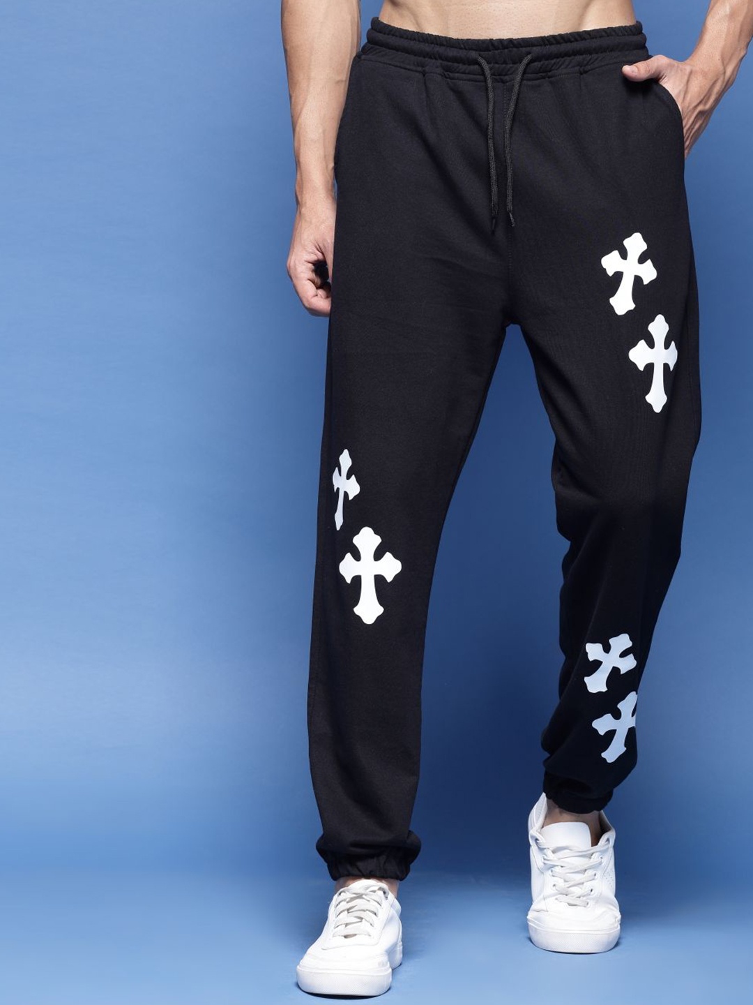 

FLYNOFF Men Abstract Printed Relaxed Loose Fit Easy Wash Joggers Trousers, Black