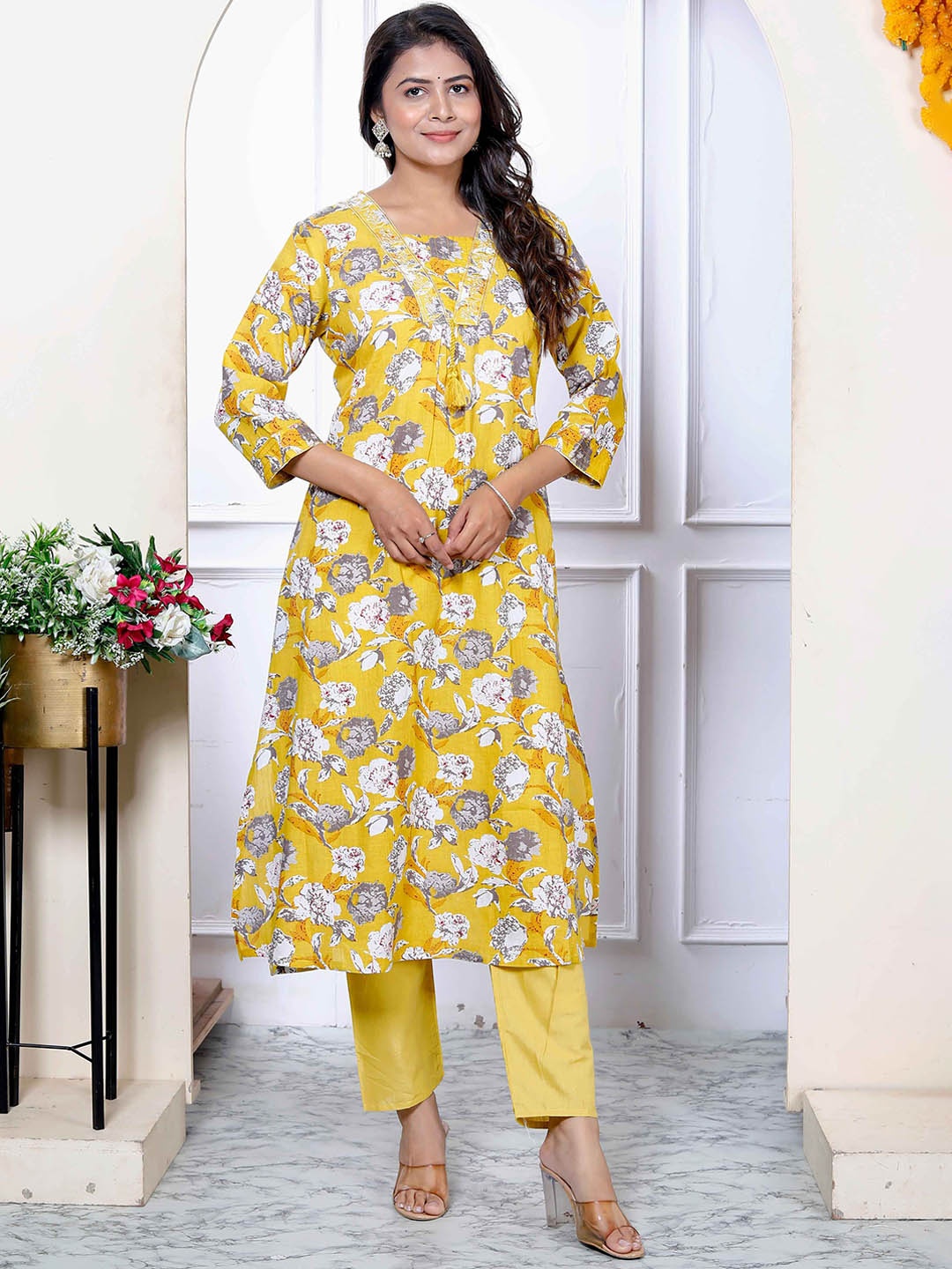 

Doriyaan Women Floral Embroidered Regular Thread Work Pure Cotton Kurta with Palazzos, Yellow