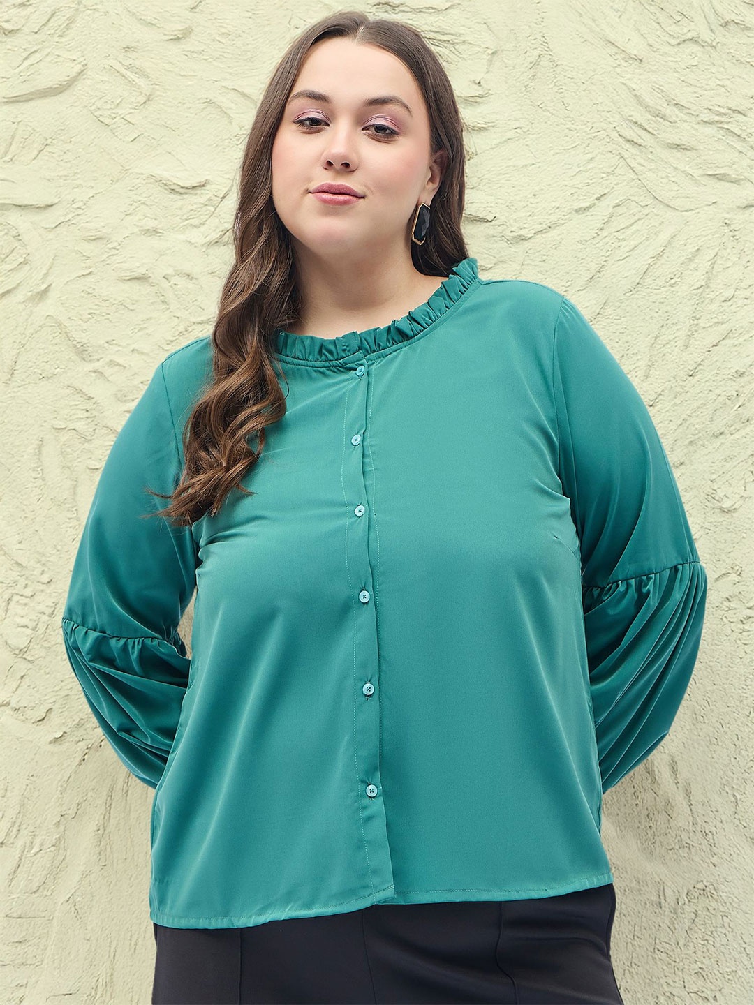 

DressBerry Curve Women Plus Size Cuffed Sleeve Top, Green