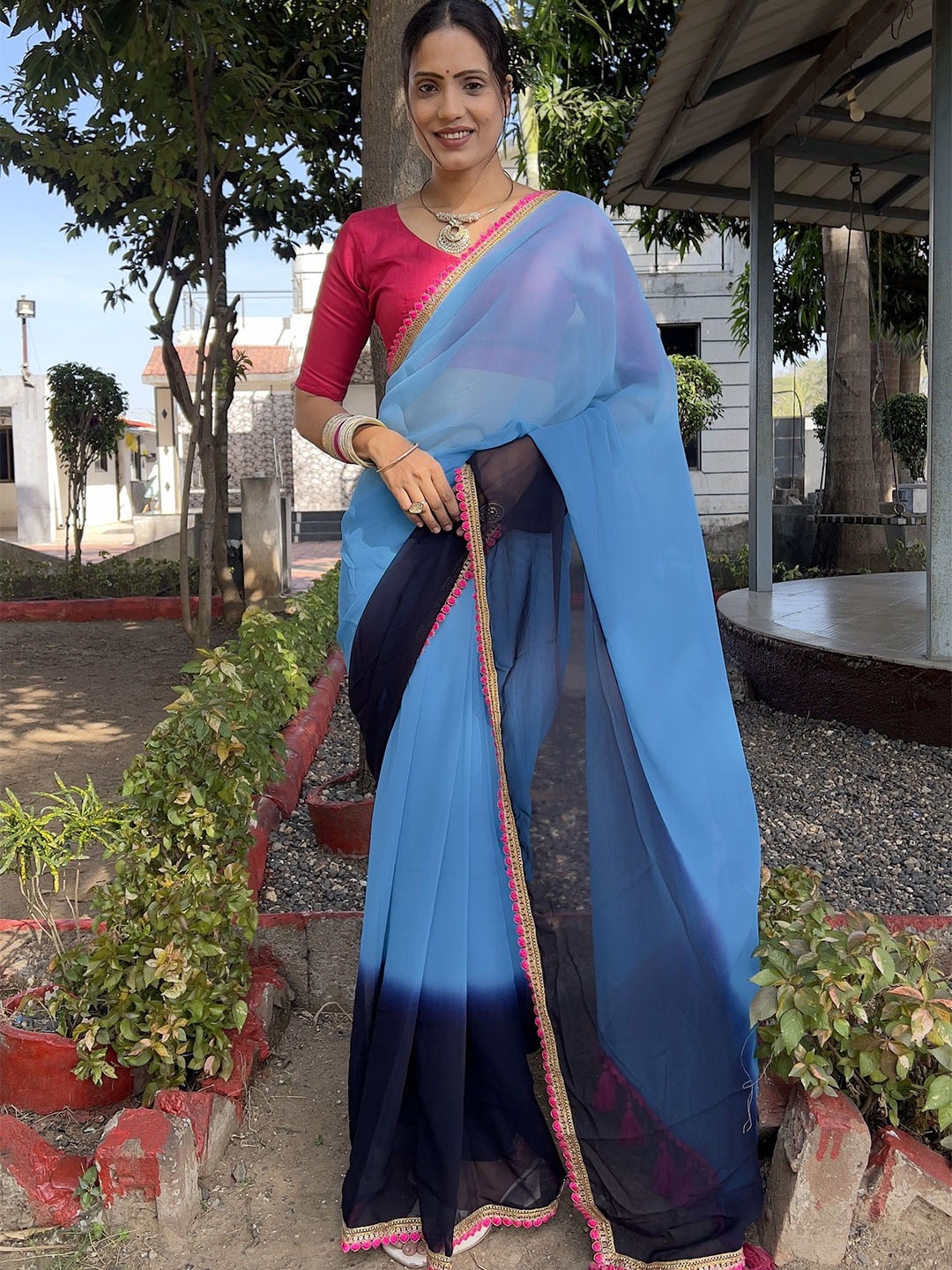 

LADY SHOPI Ombre Pure Georgette Saree, Turquoise blue