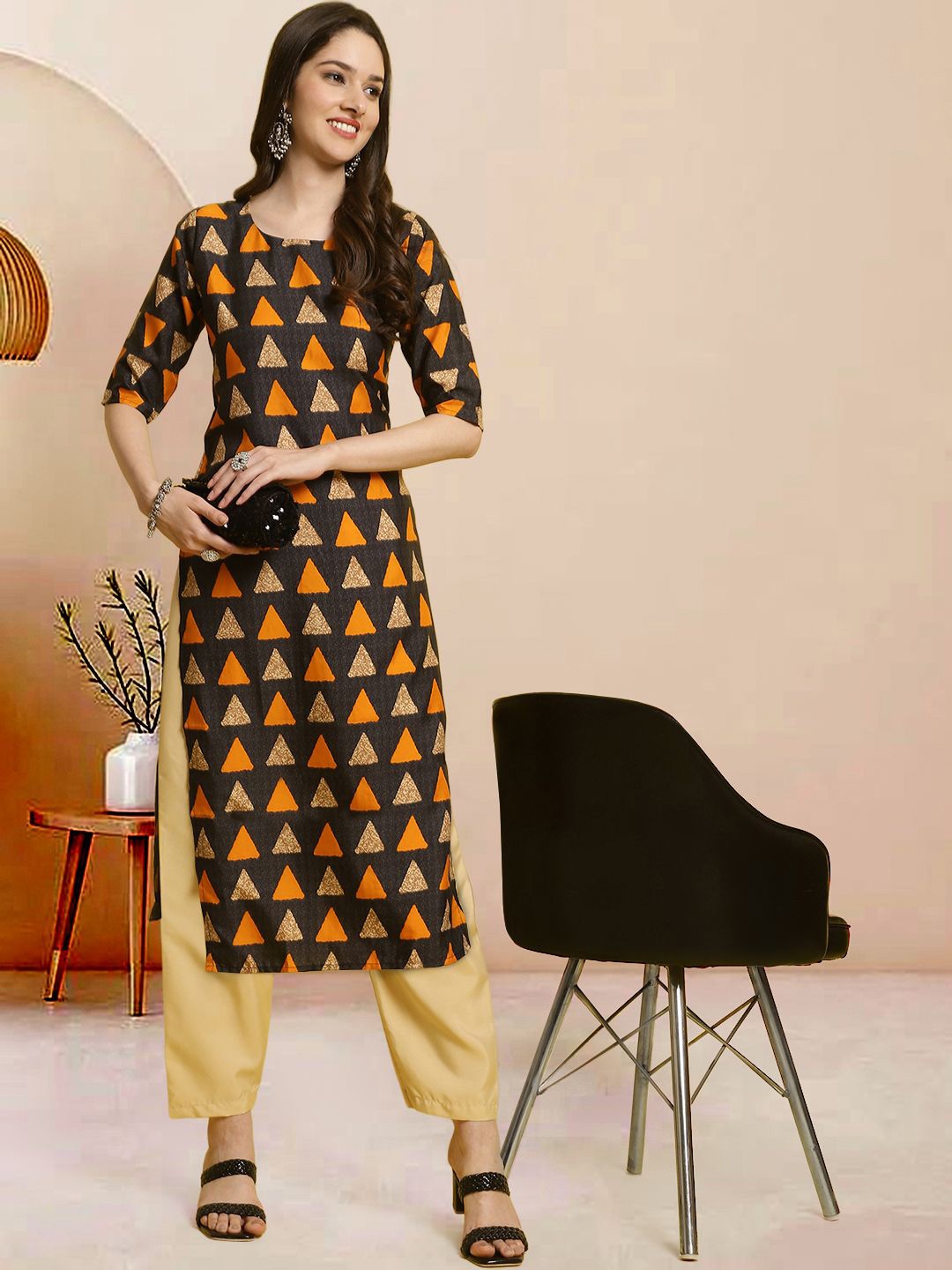 

Moda Rapido Women Ethnic Motifs Printed Regular Kurta with Trousers, Black