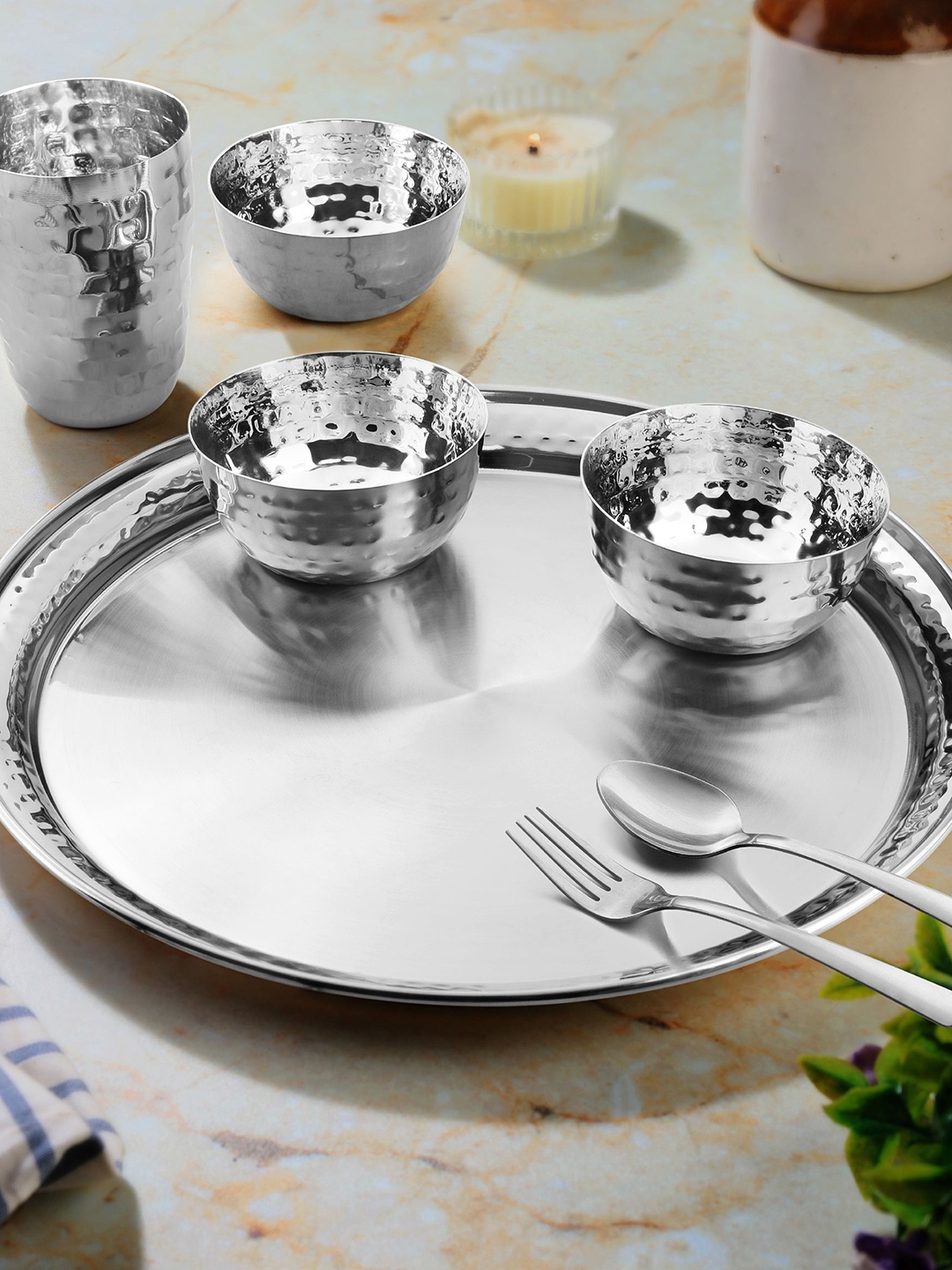 

Classic Essentials Unisex Silver Dinner Set