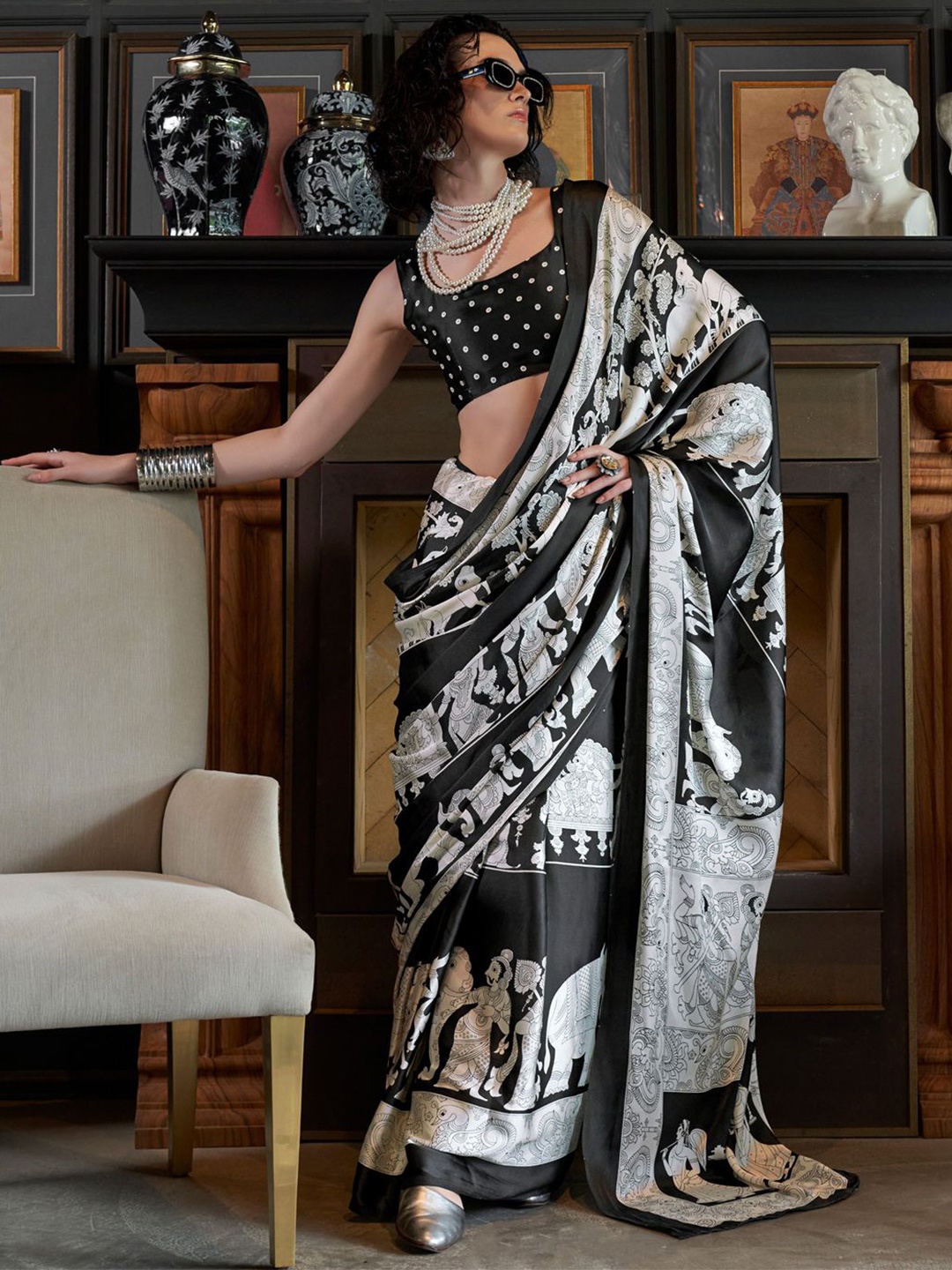 

Saree mall Kalamkari Printed Pure Crepe Patola Sarees, Black