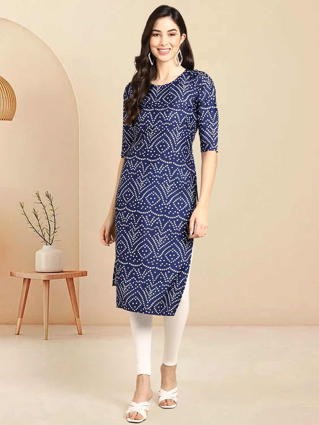 

Moda Rapido Bandhani Printed Round Neck Straight Kurta, Blue