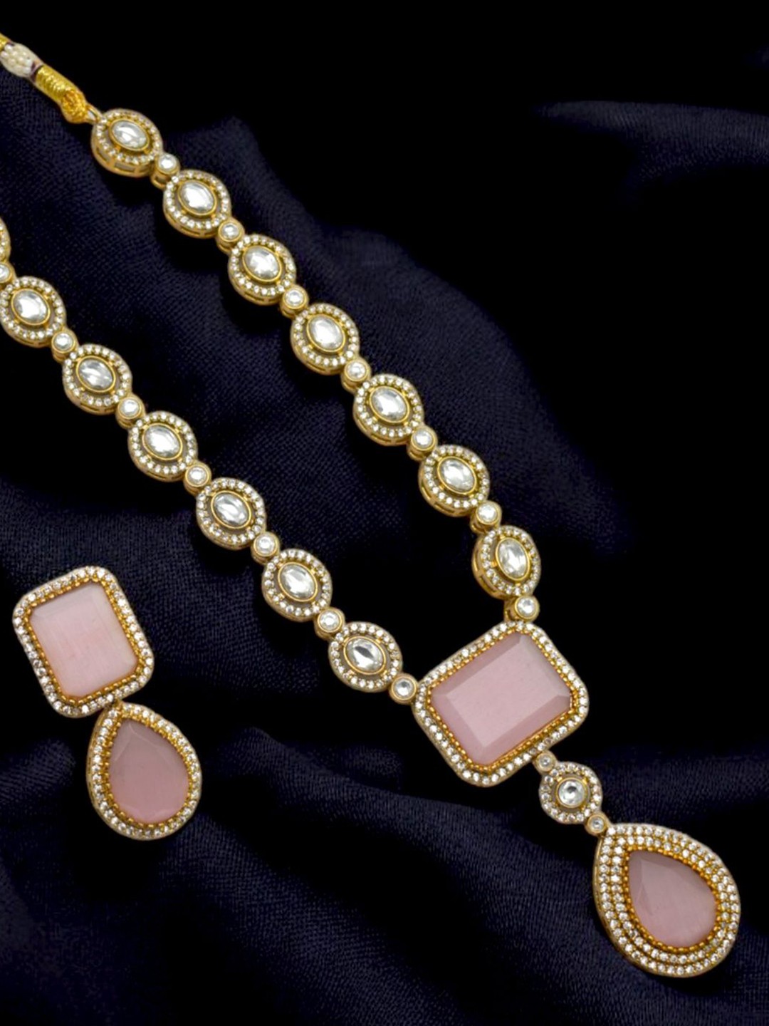 

TISHUL JEWELS Gold-Plated Stone-Studded Jewellery Set