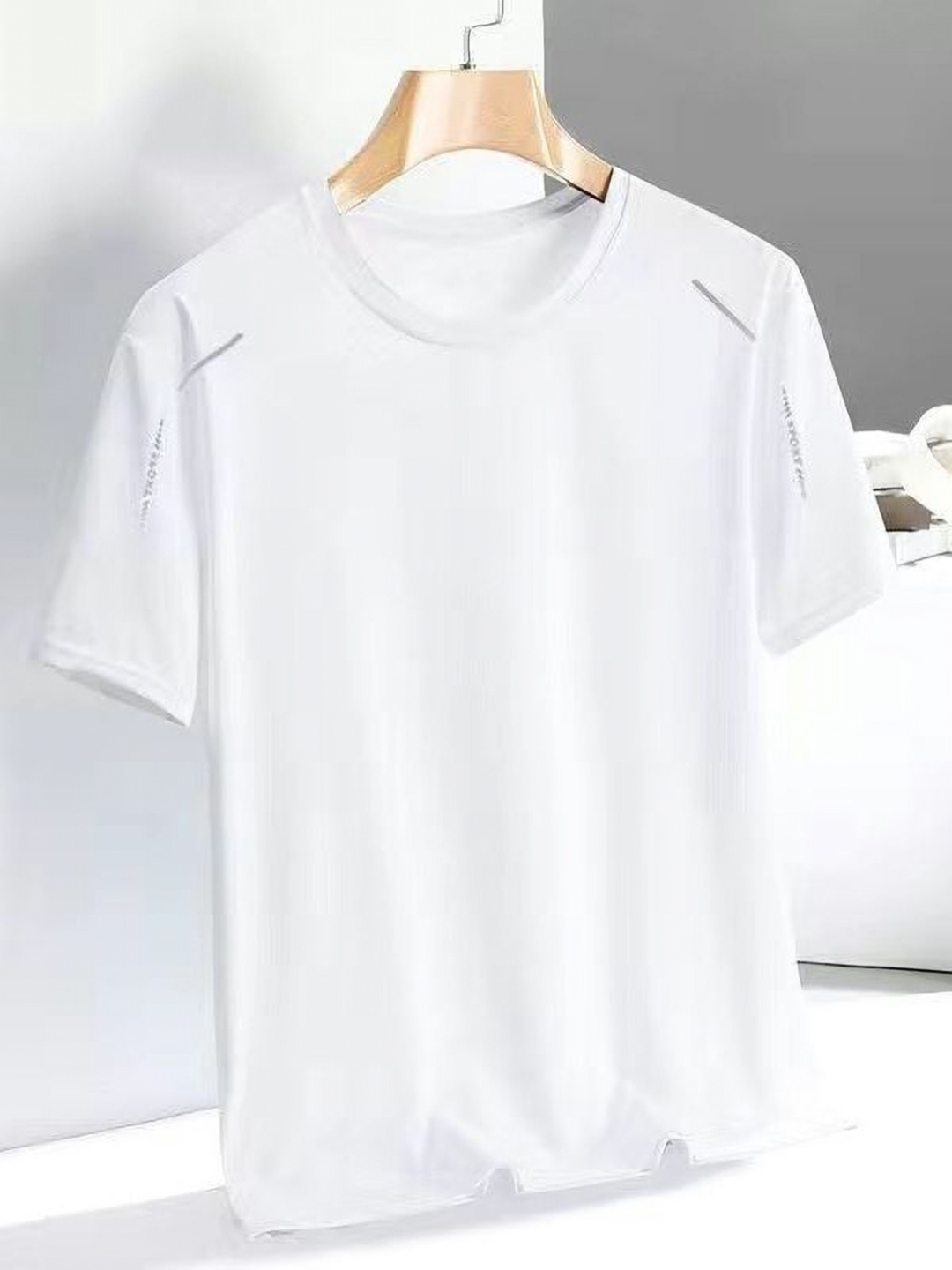 

StyleCast Men Solid Round Neck Silk T-shirt, White