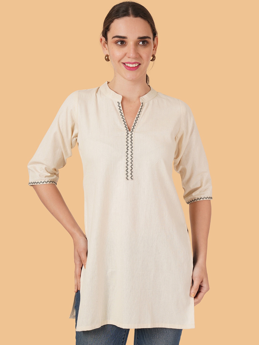 

Brownverse Embroidered Khadi Cotton Mandarin Collar Straight Kurti, Off white
