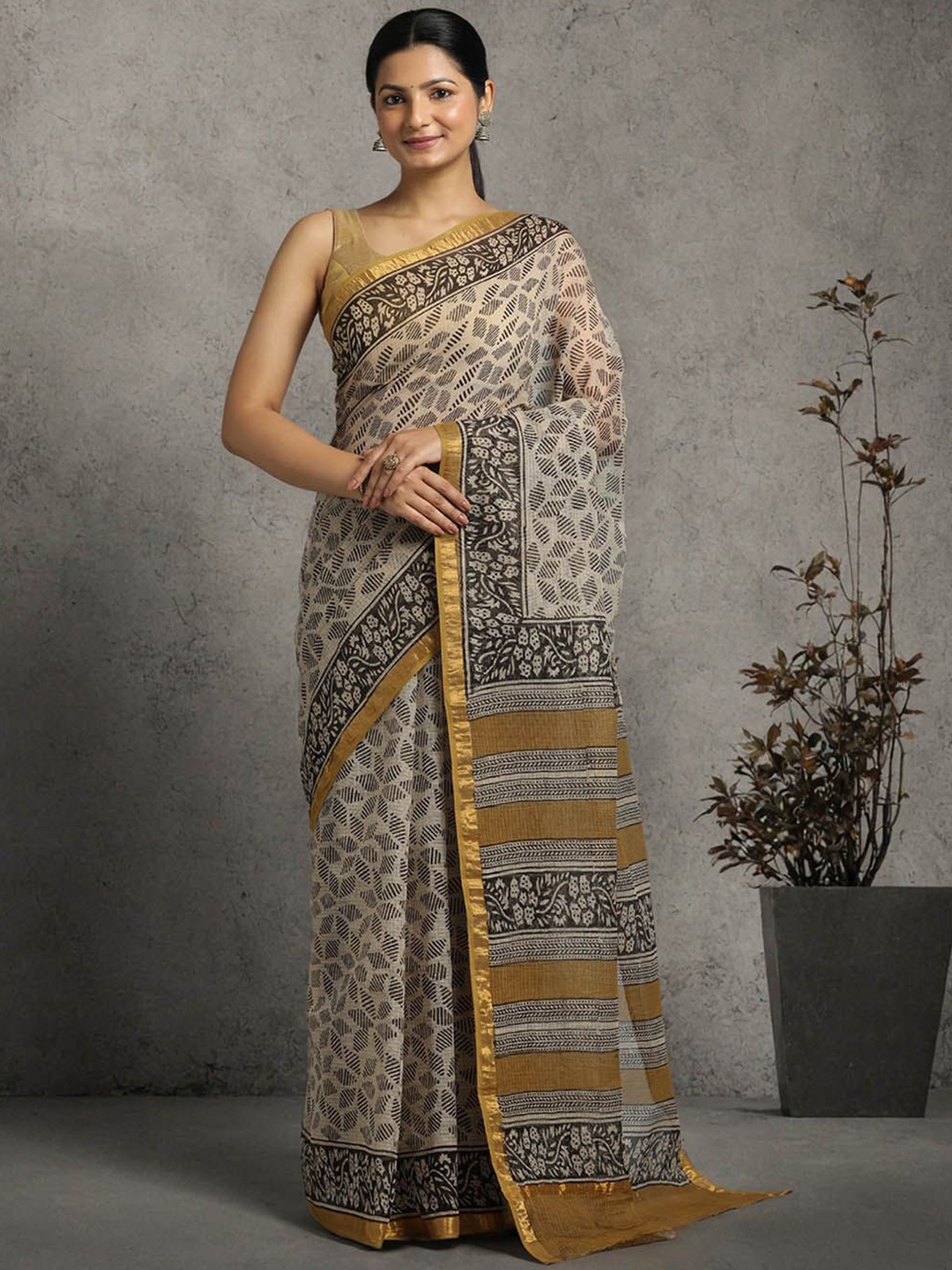 

Suha Bagh Printed Zari Pure Cotton Kota Saree, Beige