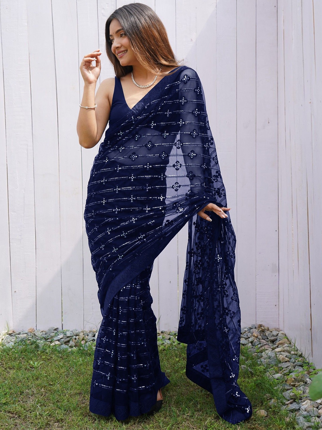 

MySilkLove Embellished Sequinned Saree, Blue
