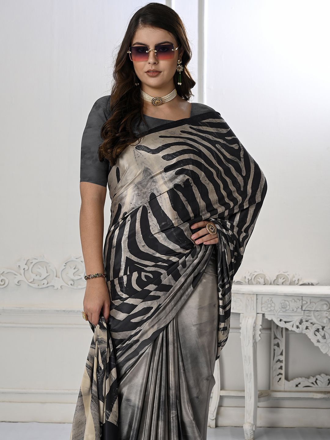 

Krimmple Poly Crepe Mysore Silk Saree, Black