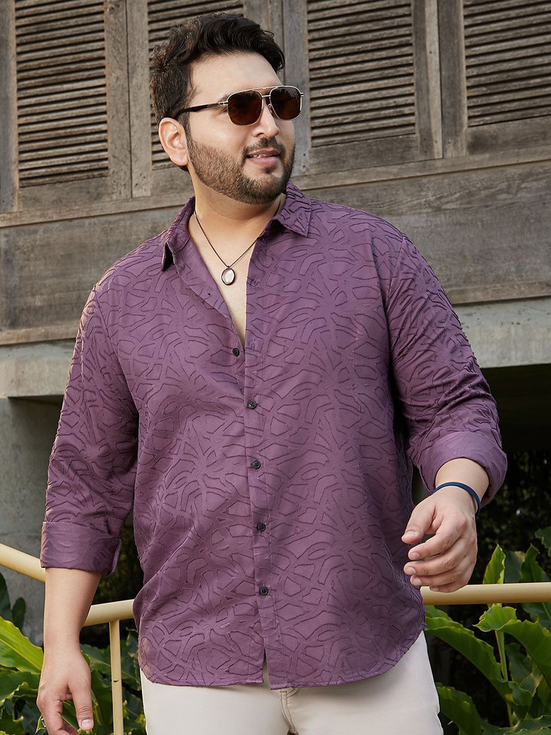 

Instafab Plus Men Comfort Opaque Casual Shirt, Purple