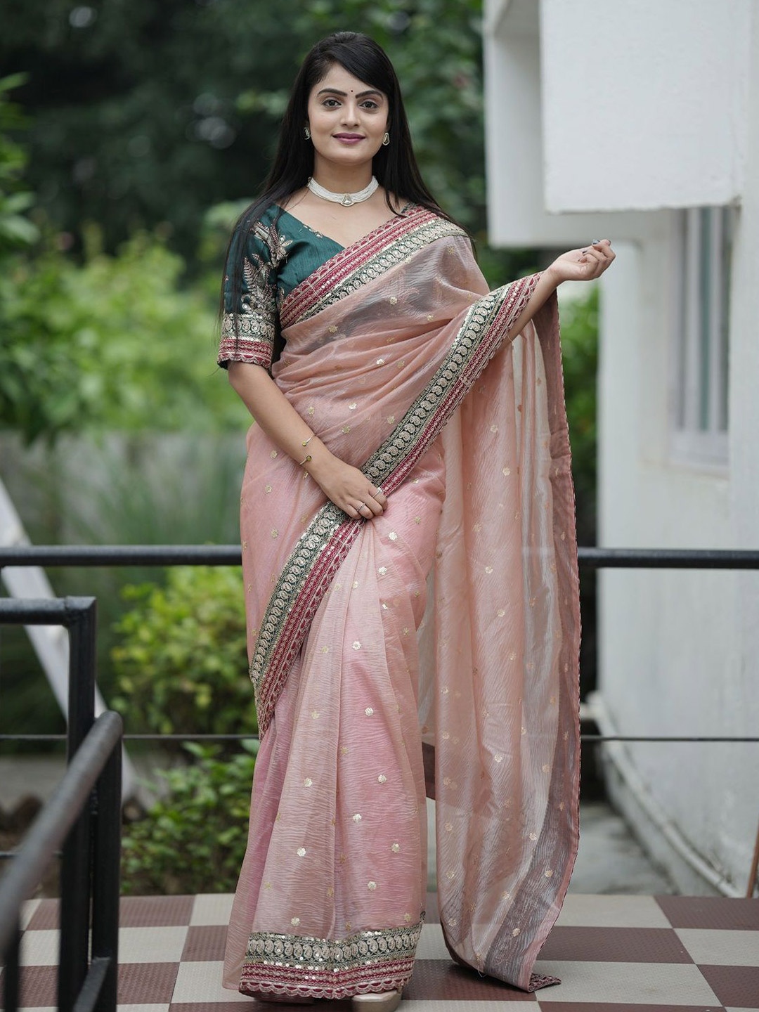 

VARNI FABRICS Crush Embroidery Work Sequinned Banarasi Saree, Pink