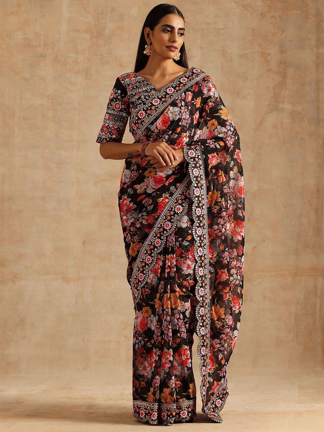 

LeeliPeeri Designer Floral Embroidered Pure Georgette Saree, Black