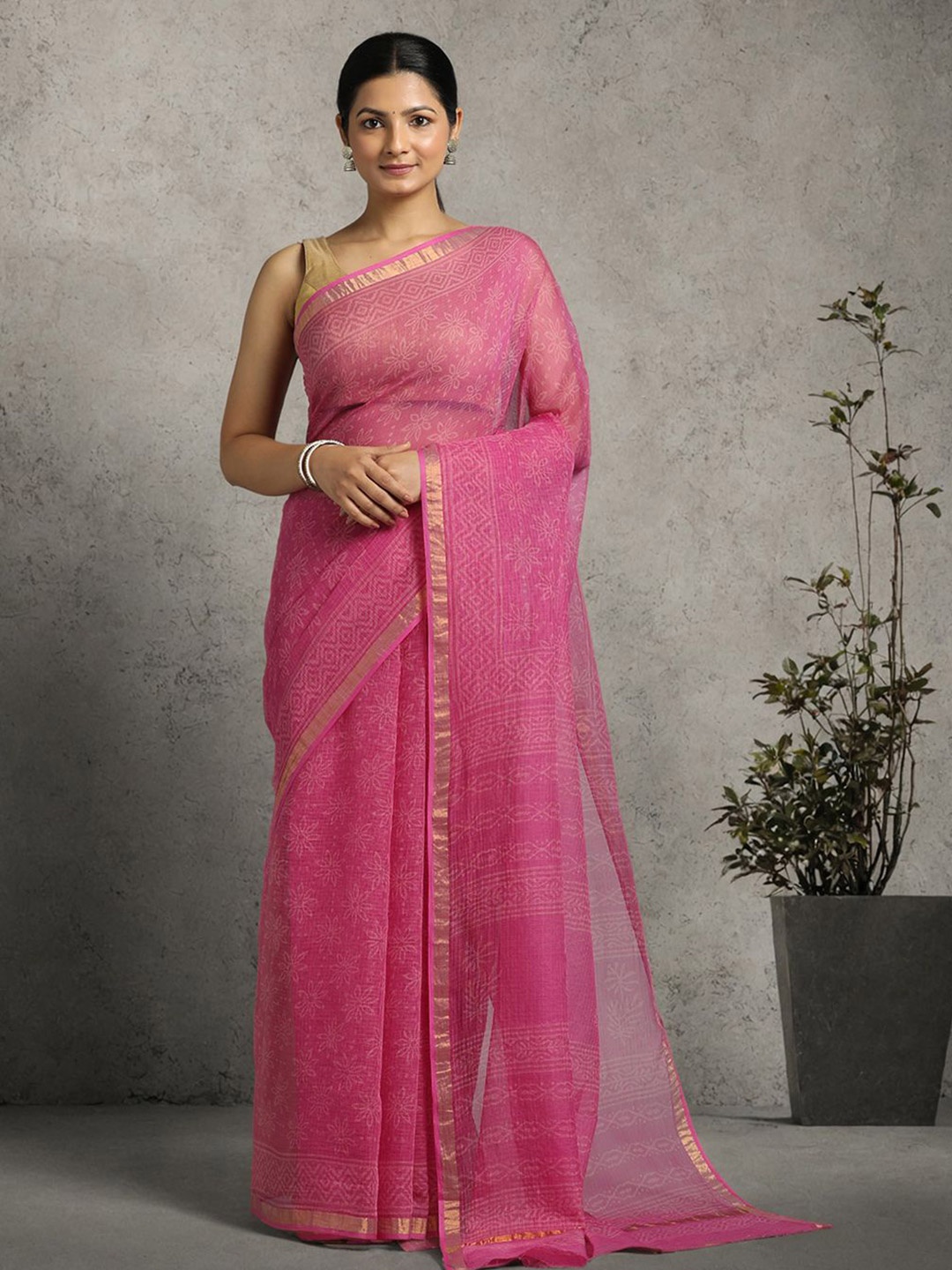 

Suha Bagh Zari Pure Cotton Kota Saree, Pink