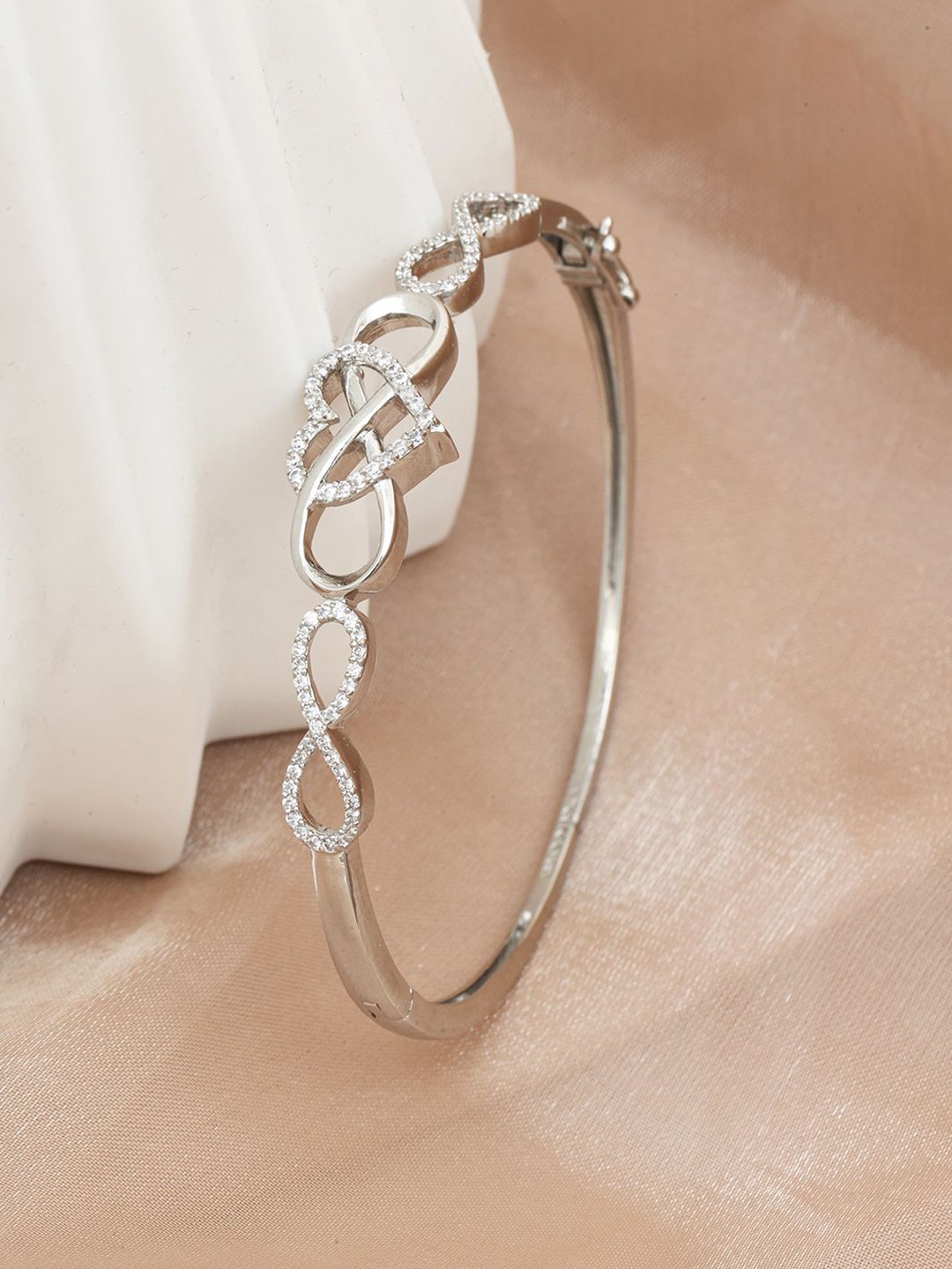 

MAIRA Women Sterling Silver Cubic Zirconia Rhodium-Plated Kada Bracelet