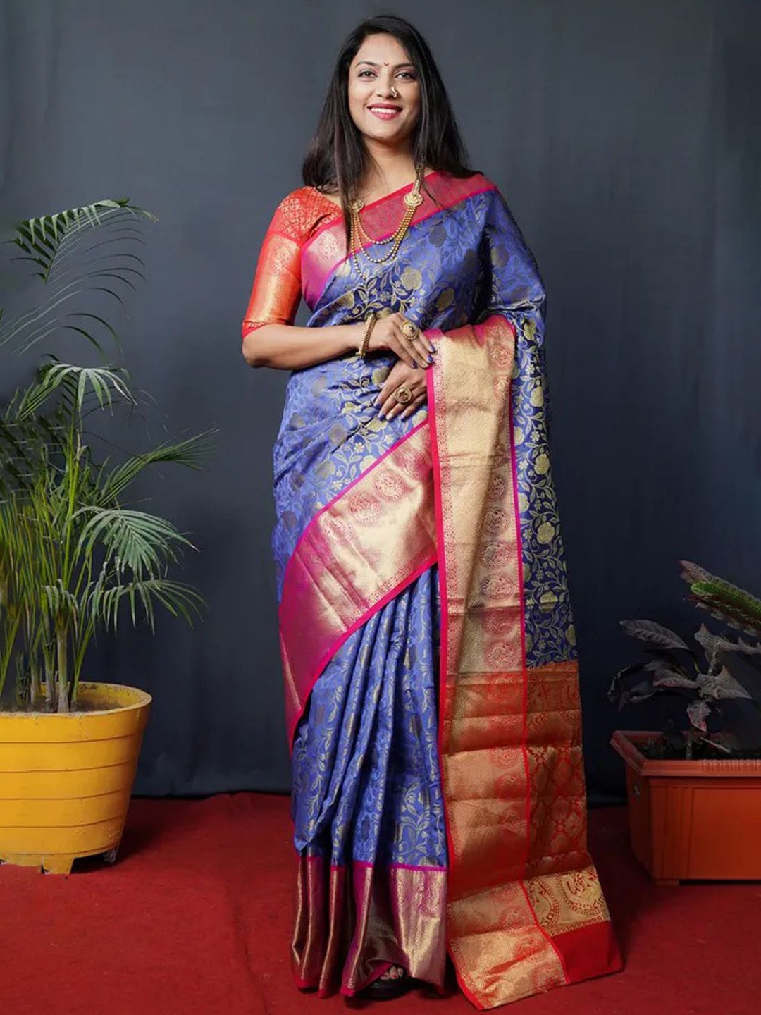 

VILLAGIUS Woven Design Zari Banarasi Saree, Blue