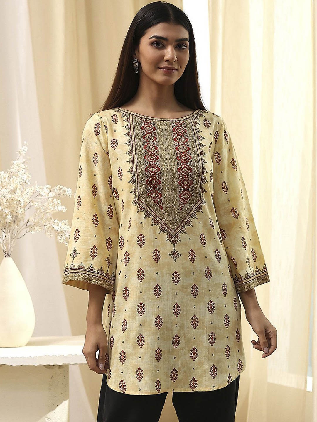 

Biba Women Ethnic Motifs Flared Sleeves Chikankari Kurta, Beige