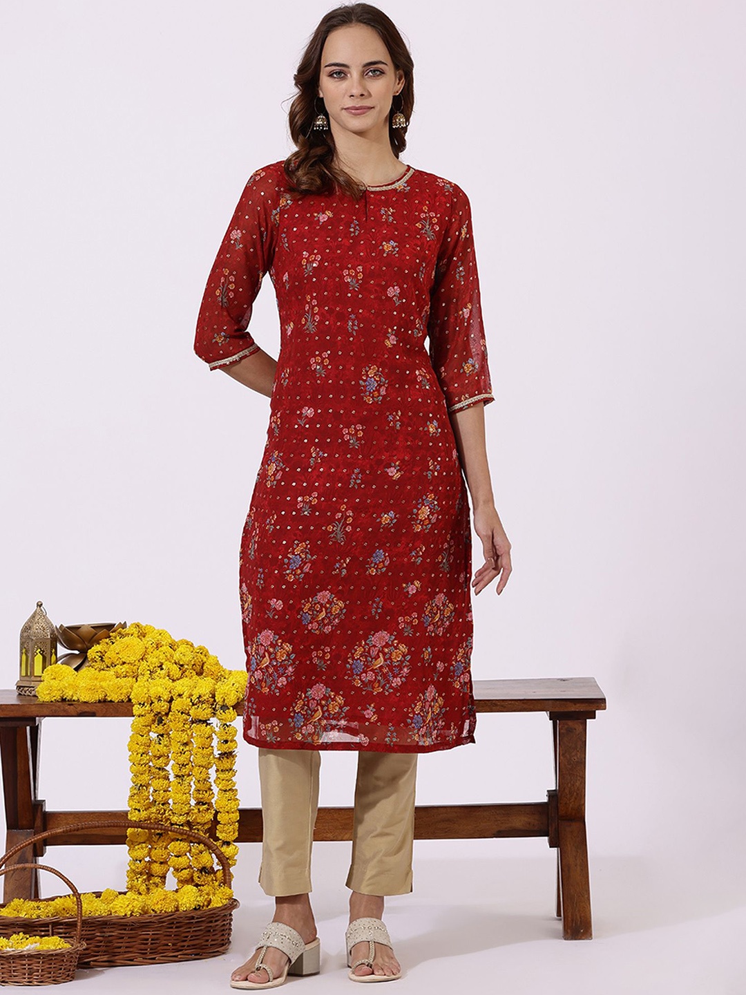 

W Women Quirky Printed Kurta, Red