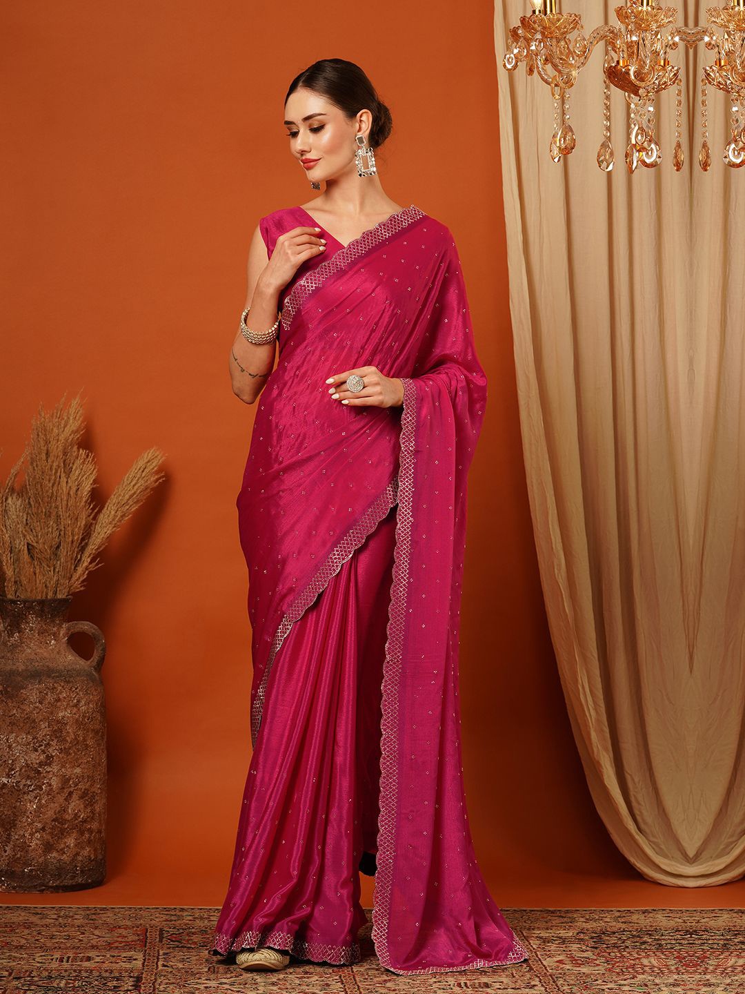 

VILLAGIUS Embellished Beads and Stones Pure Silk Banarasi Saree, Pink