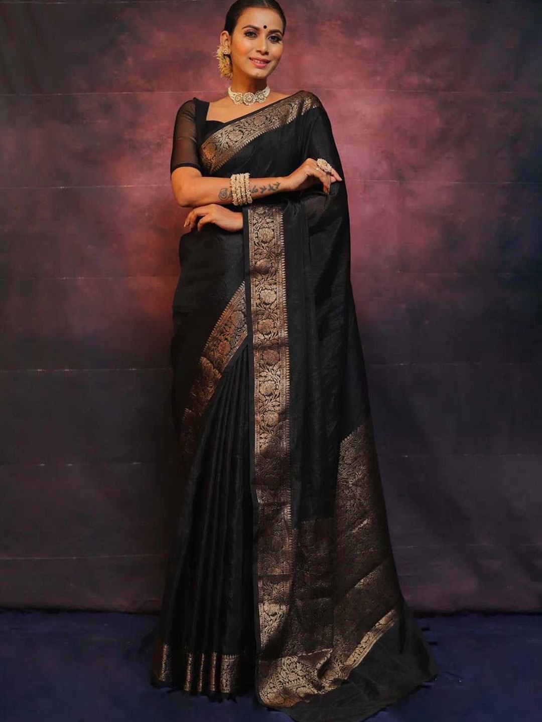 

FILIB LONDON Woven Design Zari Pure Silk Saree, Black