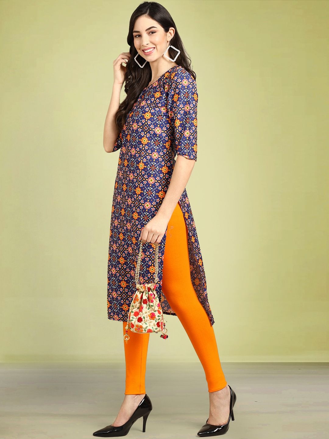 

Moda Rapido Women Printed Straight Kurta, Blue