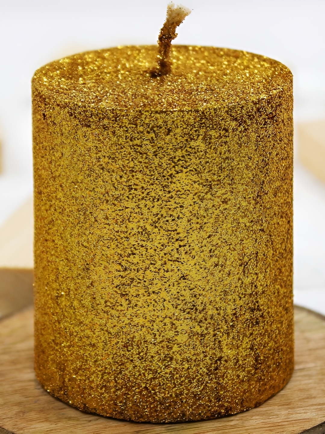 

atorakushon Gold-Toned 1 Pieces Scented Pillar Candle