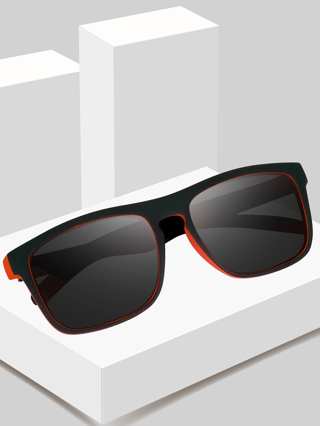 

Dervin Unisex Square Sunglasses with Polarised and UV Protected Lens, Black