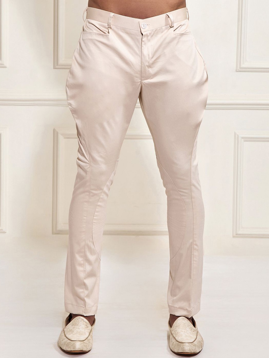 

VASTRAMAY Relaxed Fit Mid Rise Trousers, Cream