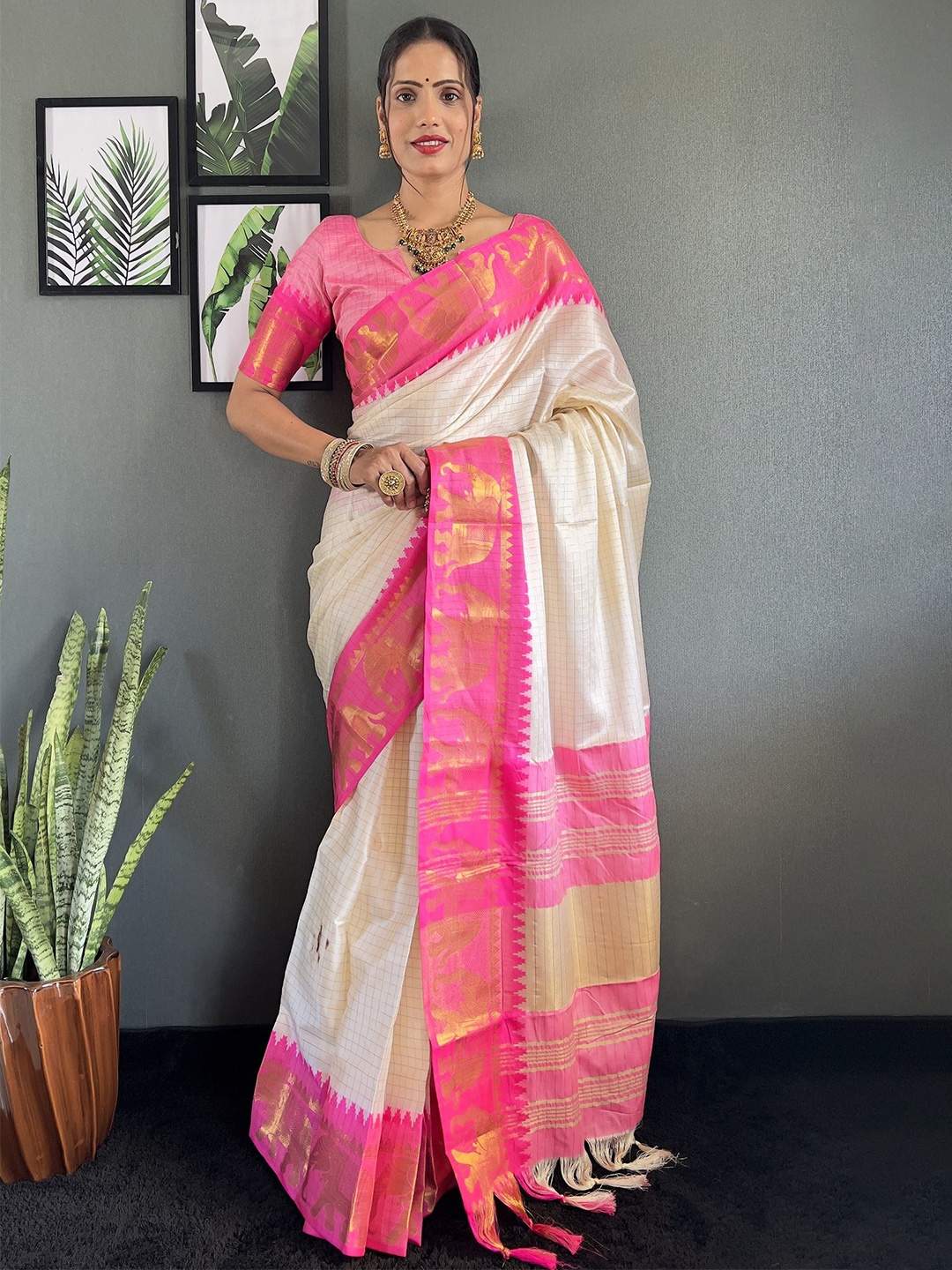 

JULEE Woven Design Zari Pure Silk Banarasi Saree, Off white
