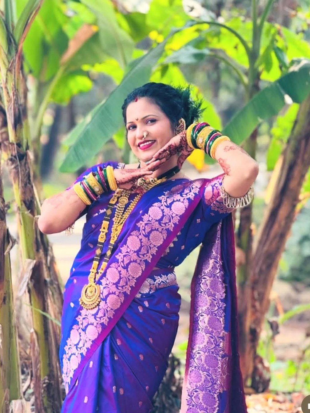 

bansari textiles Ethnic Motifs Woven Design Zari Kanjeevaram Saree, Purple
