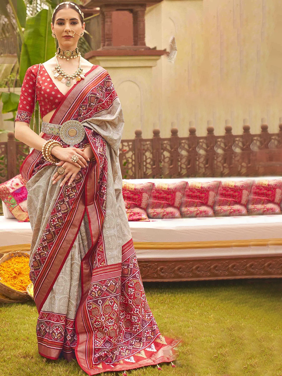 

Blissta Woven Design Silk Blend Patola Saree, Beige
