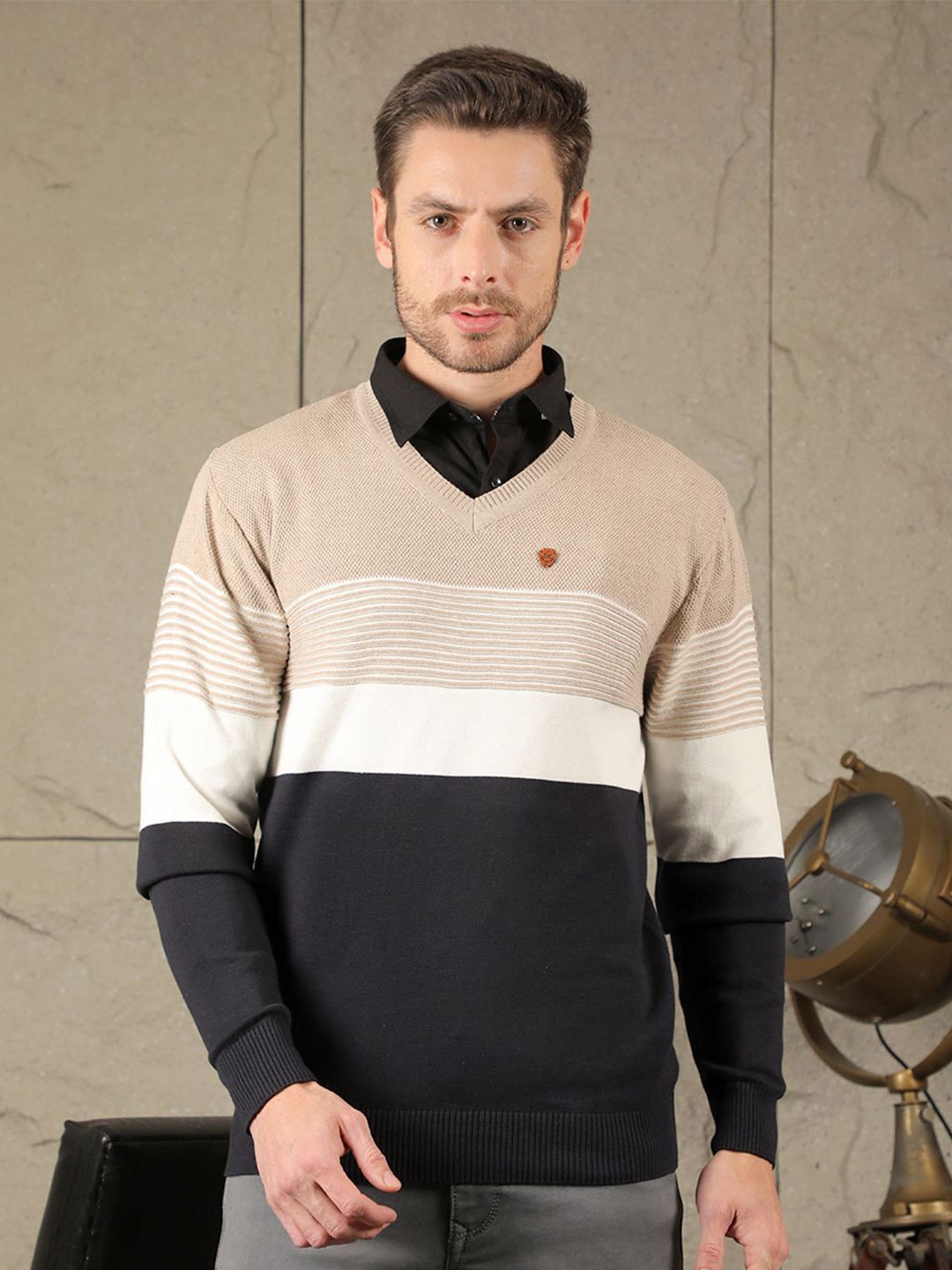 

COBB Men Colourblocked Striped Pullover, Beige