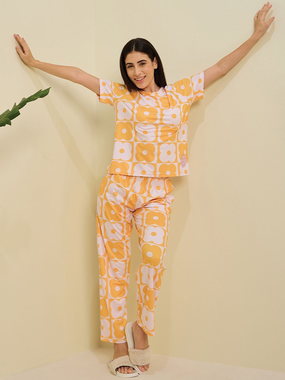

Sweet Dreams Women Printed Night suit, Yellow