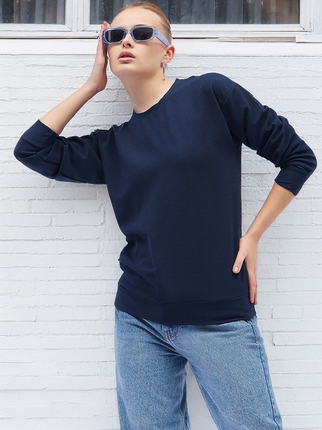 

DressBerry Women Solid Round Neck T-shirt, Navy blue