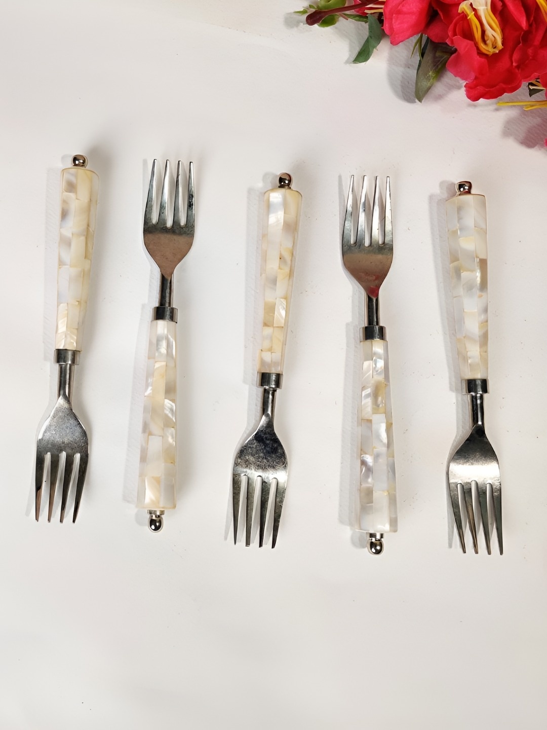 

THE HOME CO. Silver-Toned & White 6 Pieces Mother Of Pearl Table Forks