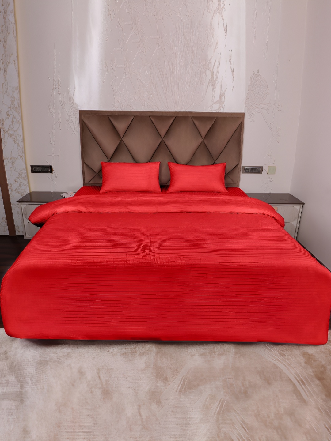 

AJISH Red Striped Pure Cotton 310 TC Single Size Duvet Cover With 1 PIllow Covers
