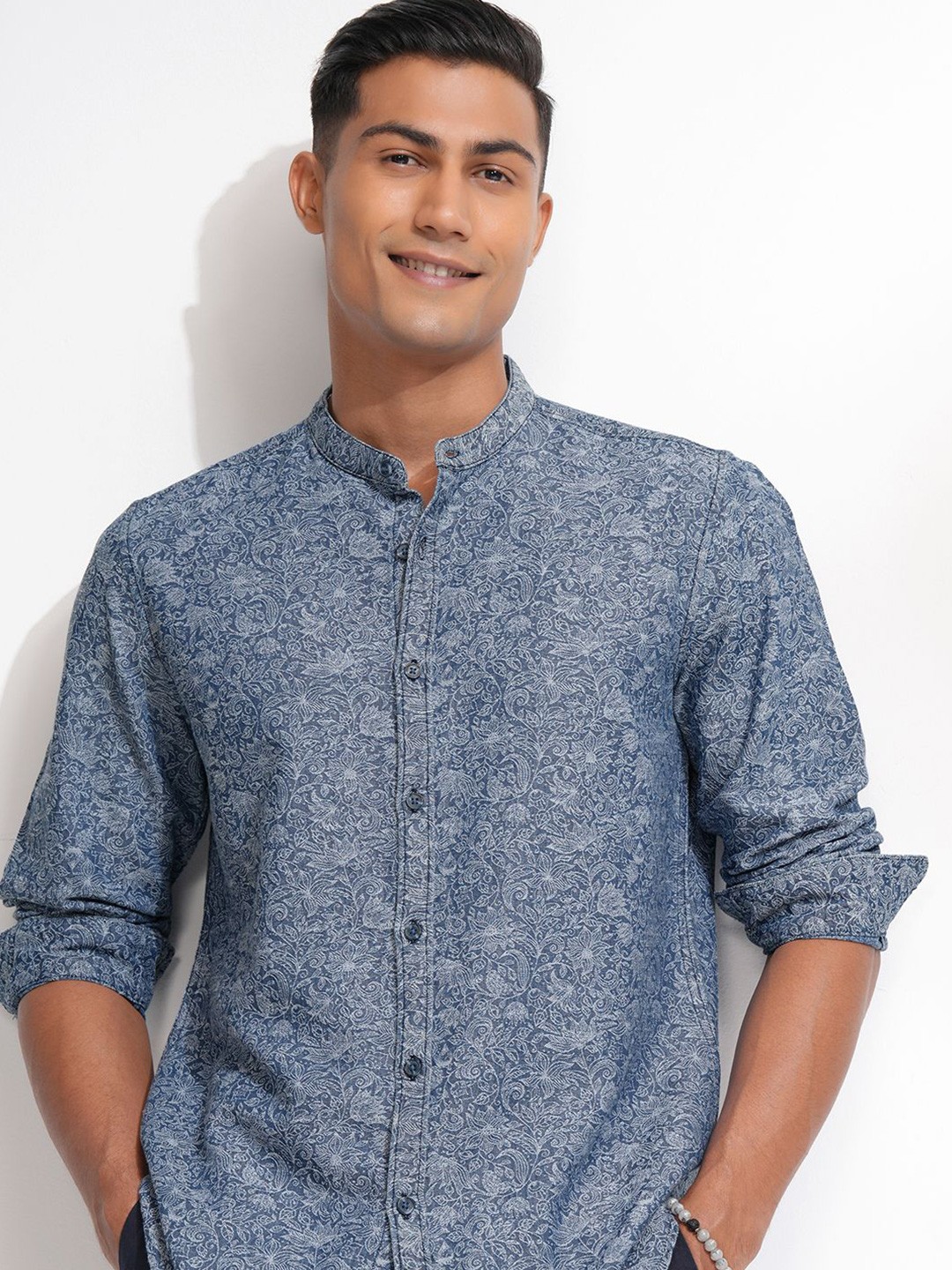 

Locomotive Men Washed Jacquard Textured Cuban Collar Relaxed Shirt, Blue