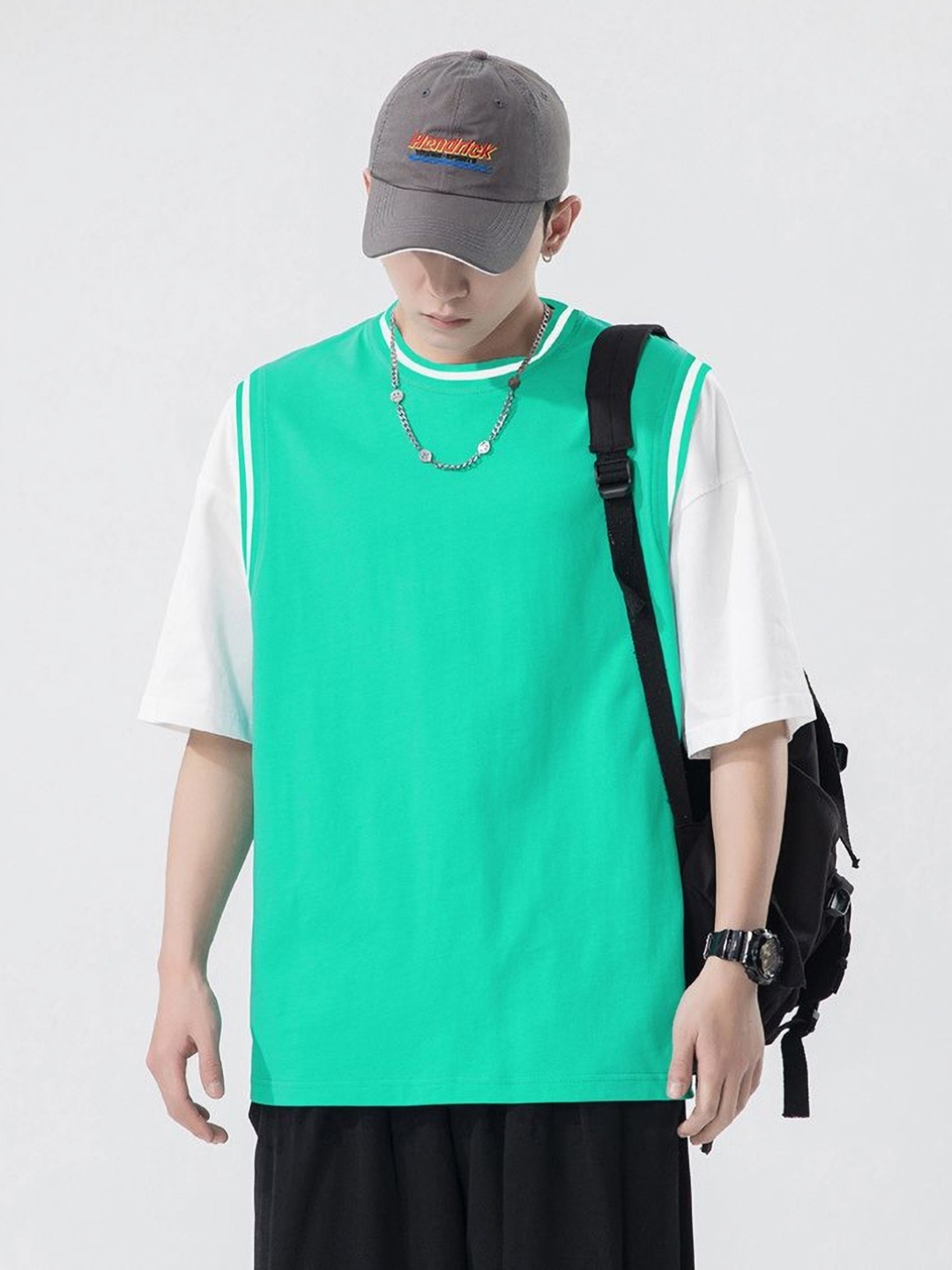 

StyleCast x Revolte Men Colourblocked Cotton Oversized T-shirt, Green