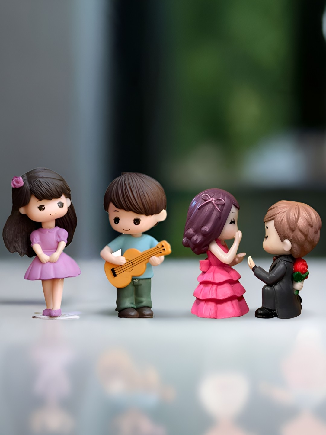 

Special You 5Pcs Blue & Pink Ceramic Propose & Guitar Couple Showpieces