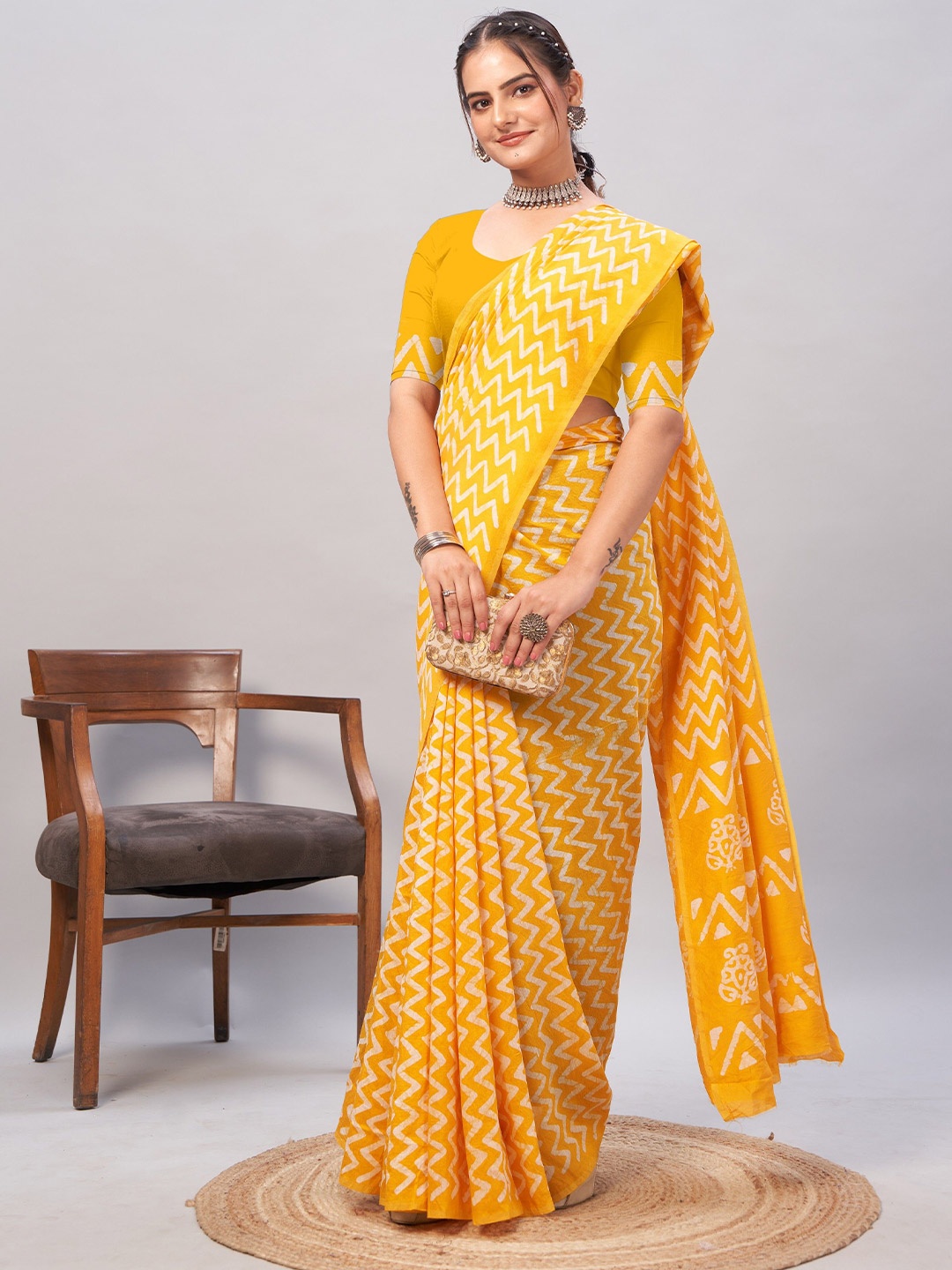 

HMP Fashion Batik Print Saree with Blouse Piece, Yellow