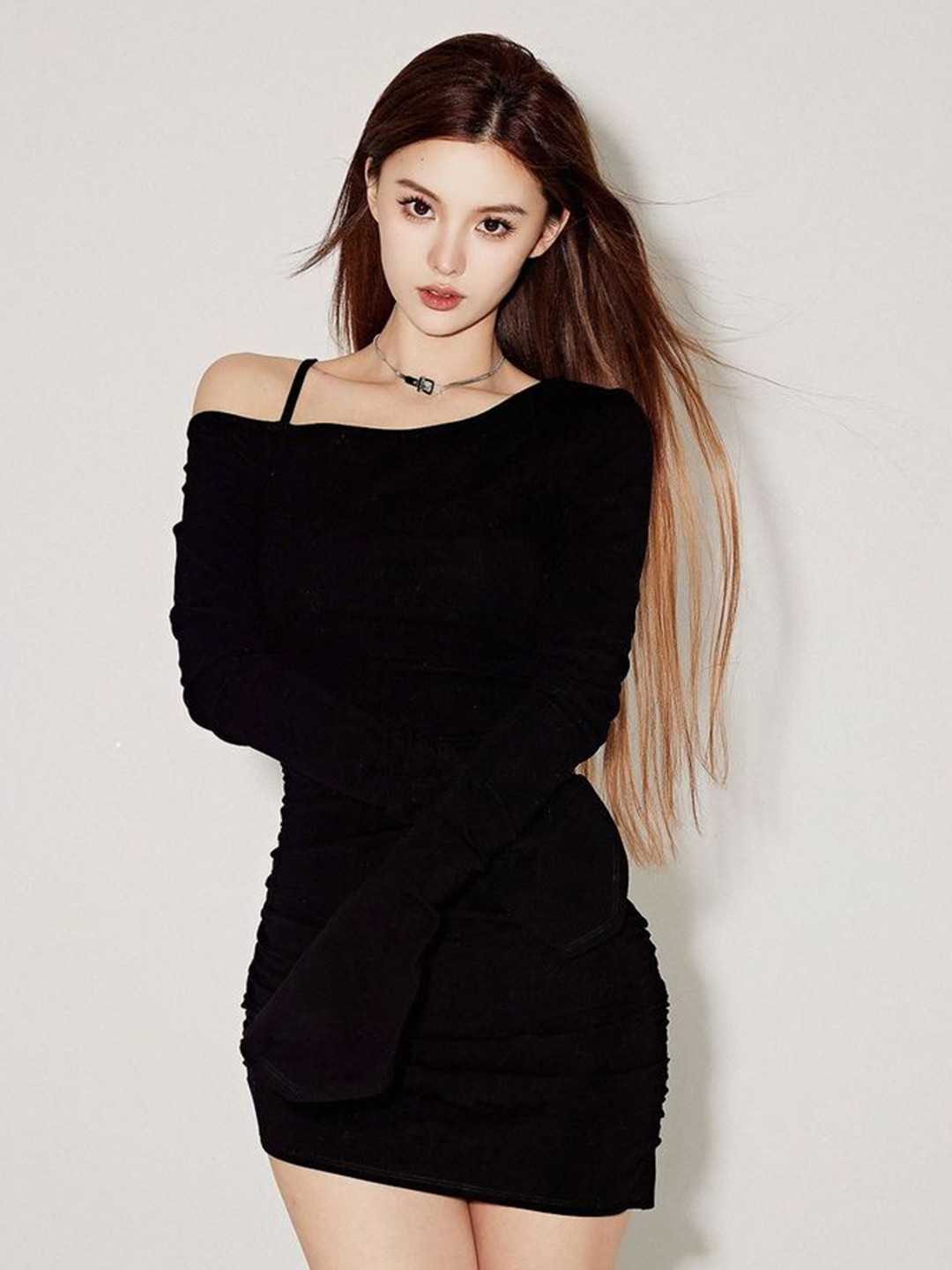 

LULU & SKY Asymmetric Hem Bodycon Mini Dress, Black