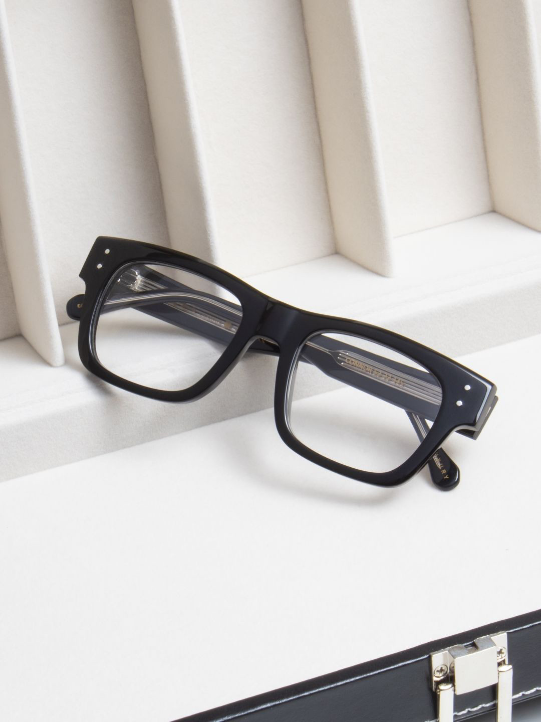 

Ted Smith Unisex Black Wayfarer Premium Acetate Frames