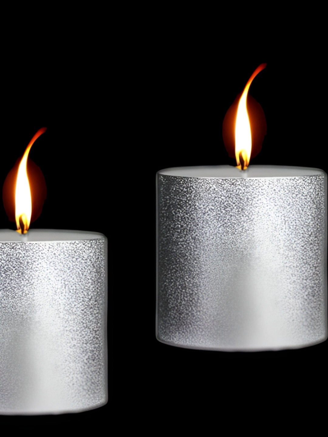 

atorakushon Silver-Toned 2 pieces Glitter Scented Pillar Candle