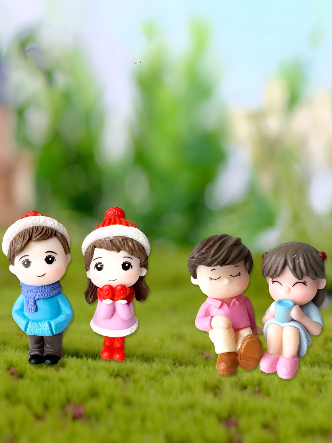 

Special You 5Pcs Blue & Pink Ceramic Winter & Coffee Couple Showpieces