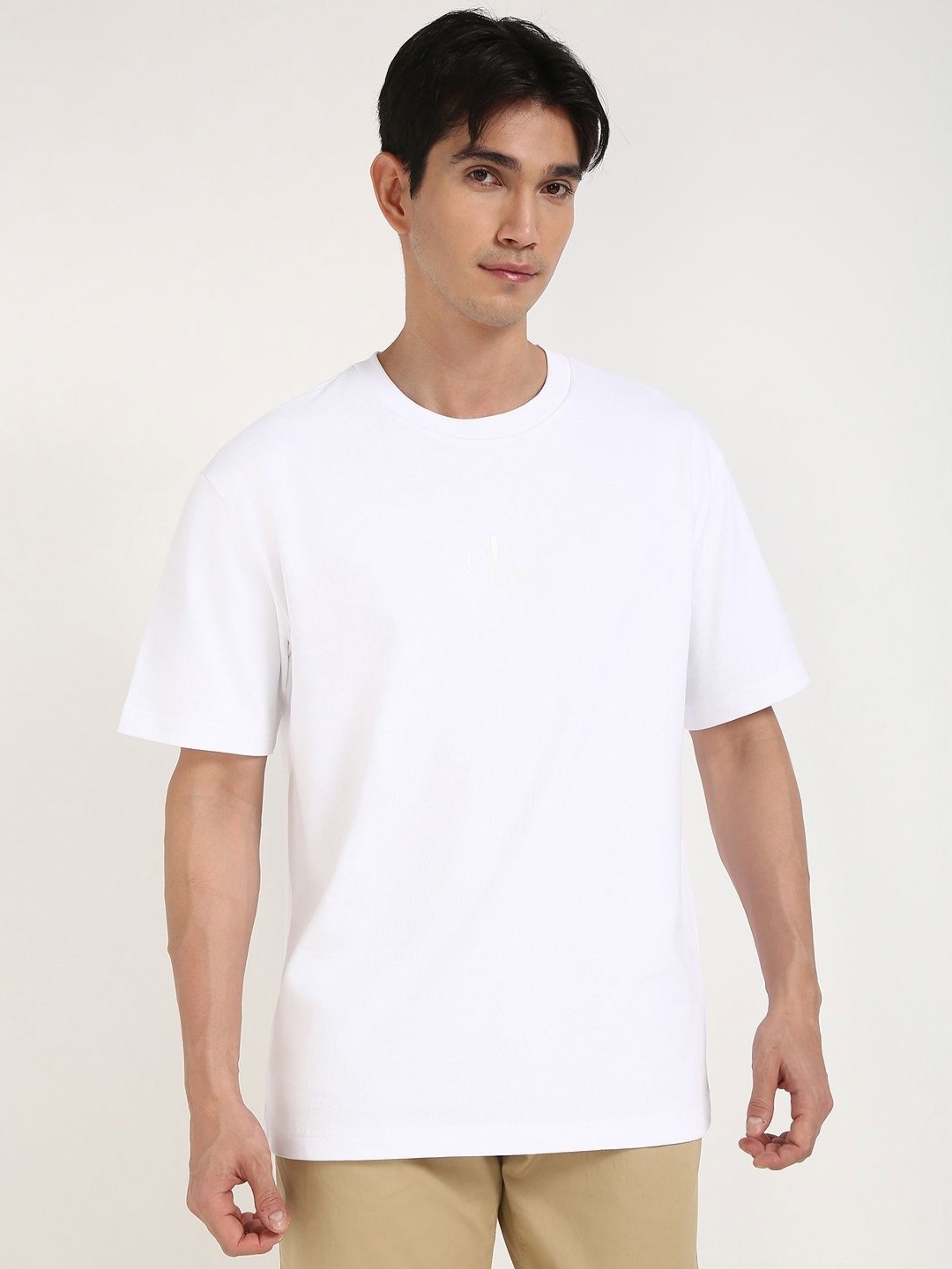 

Calvin Klein Jeans Men Raw Edge T-shirt, White