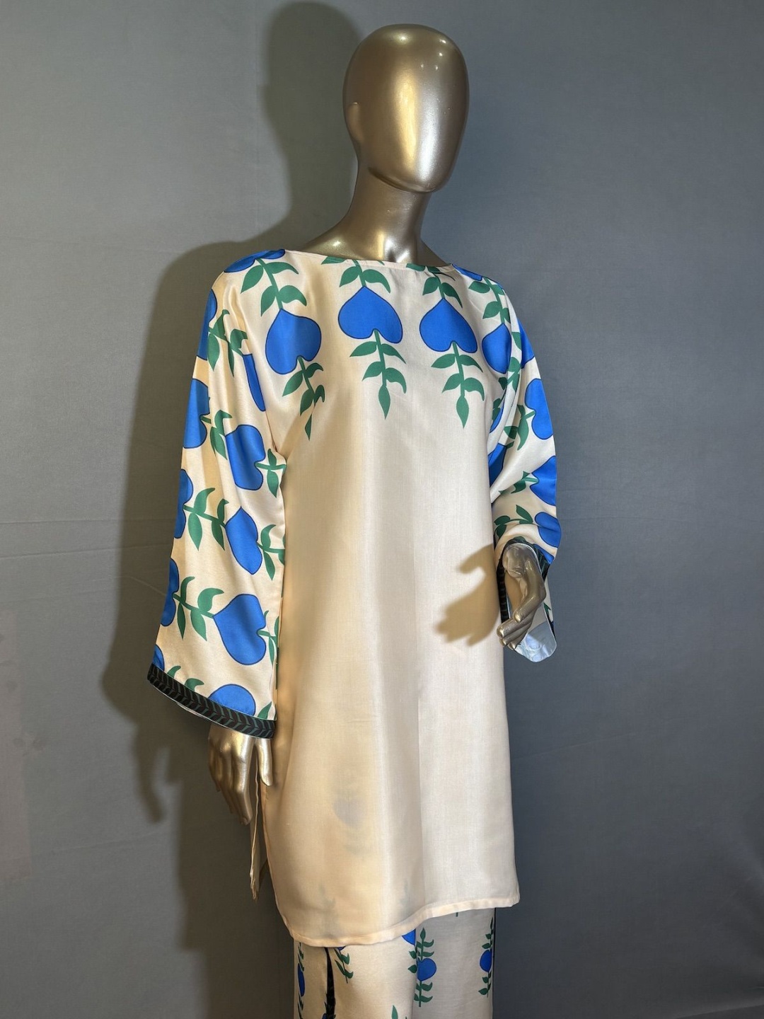 

Kihums Floral Printed Straight Tunic with Palazzos, Off white