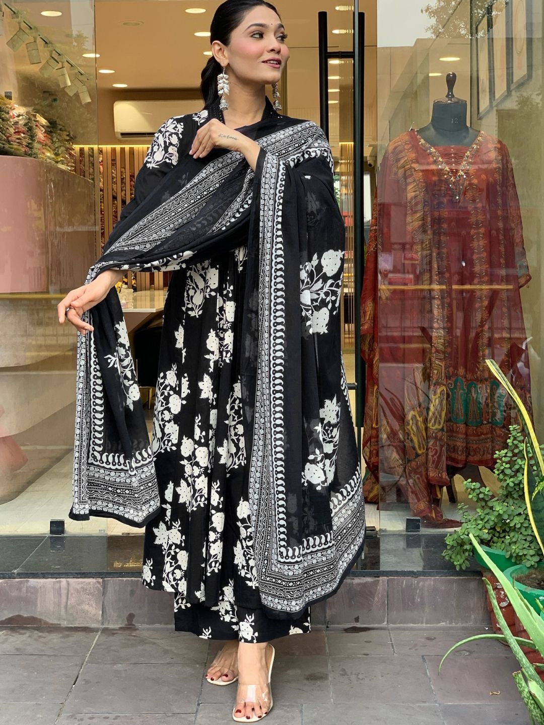 

KALINI Floral Printed V-Neck Pure Cotton A-Line Kurta With Trouser And Dupatta, Black